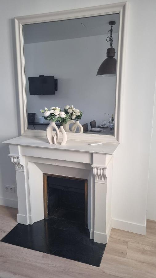 Appartement Luxueux Dans Maison Bourgeoise Parisienne 르발루아페레 외부 사진