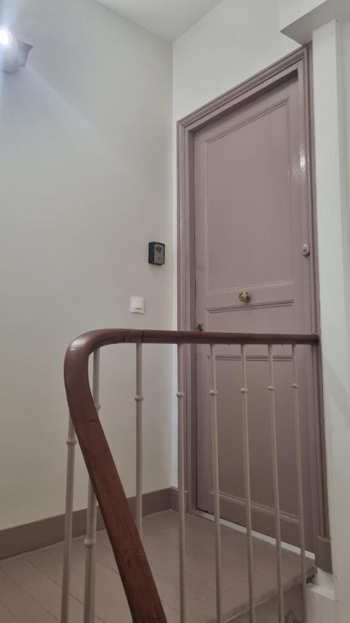Appartement Luxueux Dans Maison Bourgeoise Parisienne 르발루아페레 외부 사진