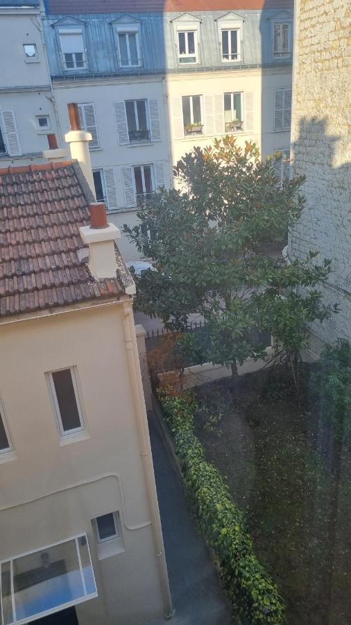Appartement Luxueux Dans Maison Bourgeoise Parisienne 르발루아페레 외부 사진
